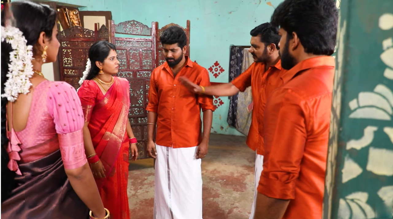 சம்பள காச அப்படியே உங்ககிட்ட குடுக்கணுமா? மூர்த்தியிடம் திமிராக பேசும் ஐஸ்வர்யா.! மீண்டும் வெடித்த சண்டை.! 3