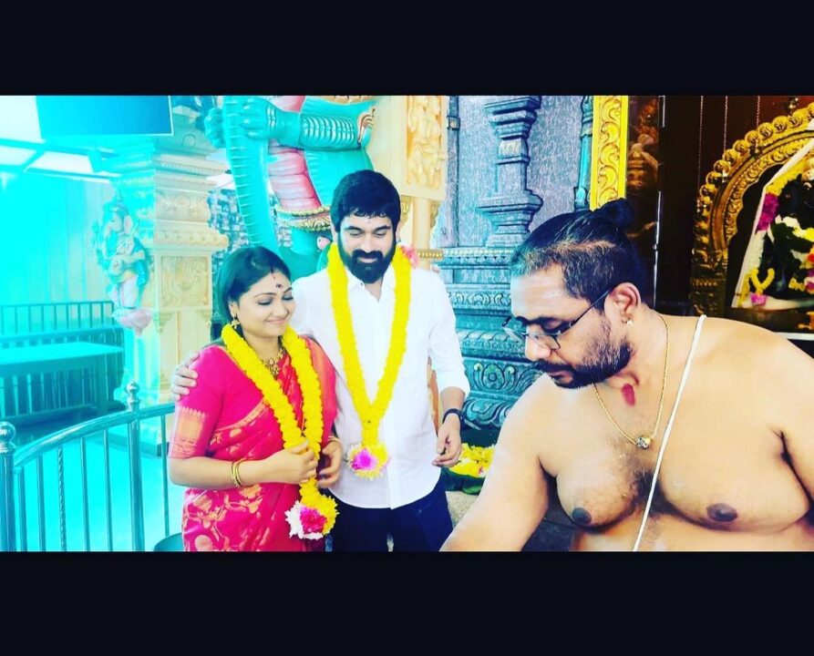 யாரையும் அழைக்காமல் கோவிலில் வைத்து எளிமையாக திருமணம் செய்து கொண்ட ரோஜா சீரியல் நடிகை.! 9