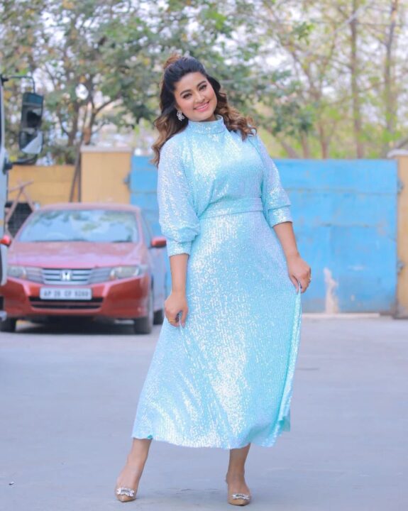 றெக்கை மட்டும் இருந்தா அப்படியே தேவதை தான்.! செம்ம கூலாக போட்டோஷூட் நடத்திய சினேகா.! 5