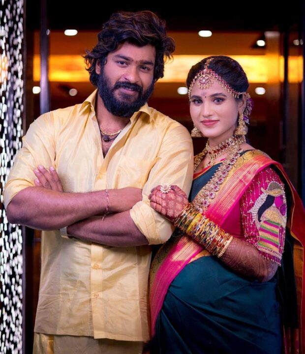 மனைவிக்கு பிரம்மாண்டமாக வளைகாப்பு நடத்தி அழகு பார்த்த நவீன்.! வெளியான முழு வீடியோ இதோ.! 3