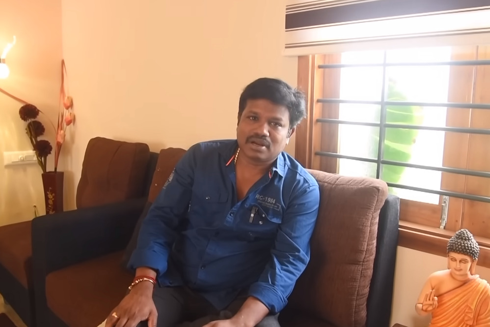 பிரம்மாண்டமாக புது வீடு கட்டி இருக்கும் மதுரை முத்து..! மதுரை முத்துவின் ஹோம் டூர் வீடியோ இதோ.! 3