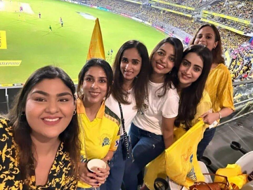 திரிஷா, லோகேஷ் கனககராஜ் தொடங்கி CSK மேட்சை பார்க்க படையெடுத்த திரை பிரபலங்கள்.! 3