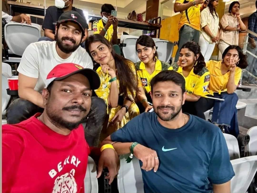 திரிஷா, லோகேஷ் கனககராஜ் தொடங்கி CSK மேட்சை பார்க்க படையெடுத்த திரை பிரபலங்கள்.! 11