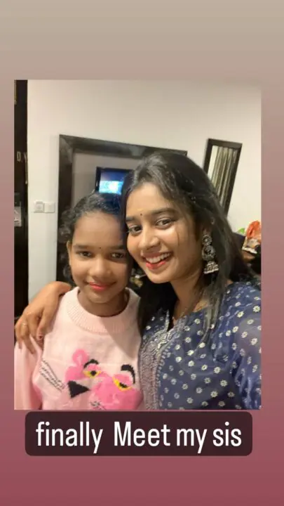 பிக்பாஸ் ஜனனியின் தங்கையை பார்த்து இருக்கீங்களா.? முதல் முறையாக வெளியான புகைப்படம் இதோ.! 3