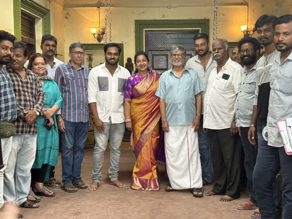 சன் டிவியில் இருந்து விலகி விஜய் டிவிக்கு சென்ற ராதிகா.! புது சீரியல் பற்றிய முக்கிய அறிவிப்பு.! 3