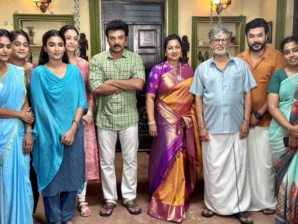 சன் டிவியில் இருந்து விலகி விஜய் டிவிக்கு சென்ற ராதிகா.! புது சீரியல் பற்றிய முக்கிய அறிவிப்பு.! 5