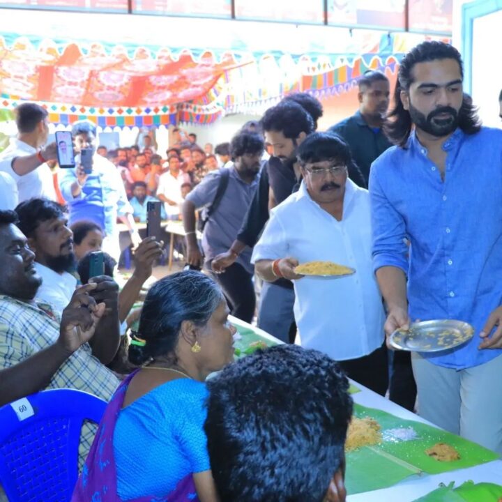 பத்து தல படம் கொடுத்த வெற்றி.! ரசிகர்ளை அழைத்து பிரியாணி, சிக்கன் 65 விருந்து கொடுத்த சிம்பு.! 9