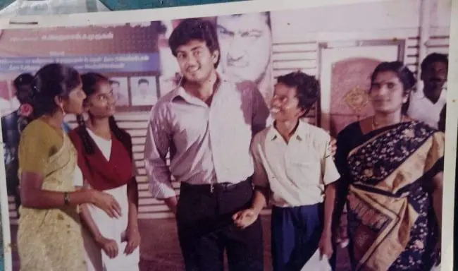 இன்று தளபதி செய்ததை பல ஆண்டுகளுக்கு முன்பே செய்து இருக்கும் தல.! ட்ரெண்டாகும் புகைப்படங்கள்.! 5