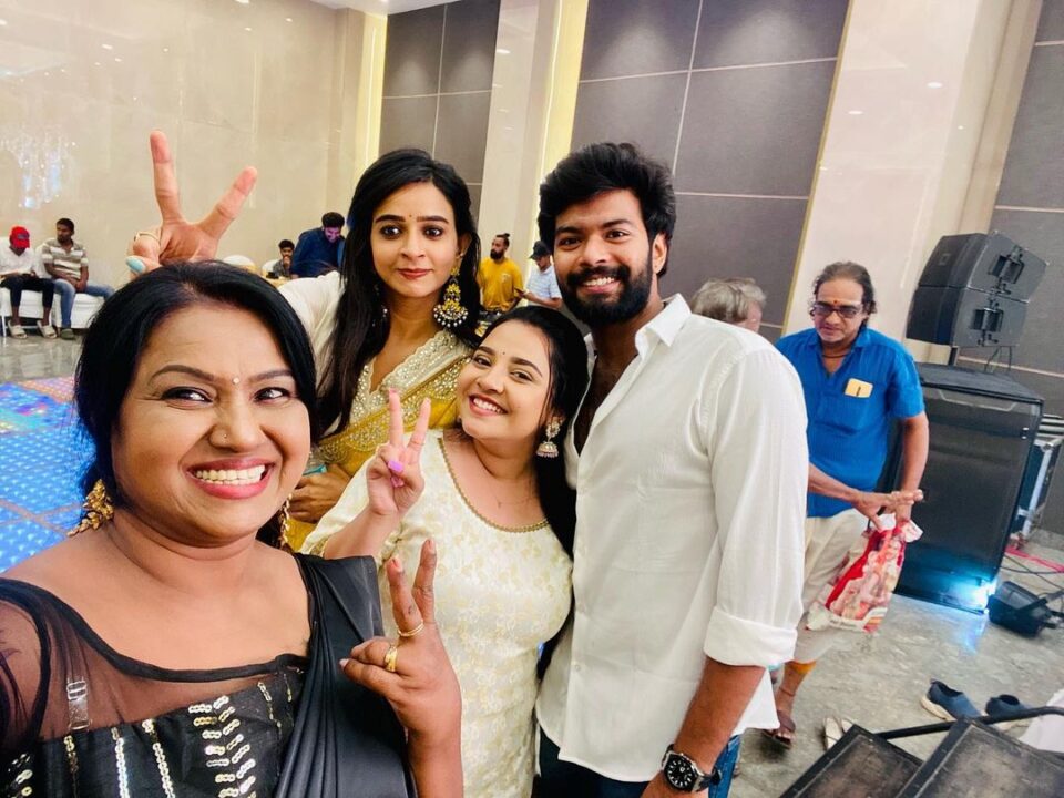 பாக்கியலட்சுமி குடும்பத்தில் நடந்த திடீர் திருமணம்.! பாக்கியலட்சுமி குடும்பமே இங்க தான் இருக்கா? 5