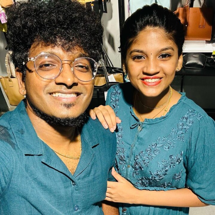 அஜய் கிருஷ்ணாவின் 25வது பிறந்தநாள்.! குடும்பத்துடன் பர்த்டே கொண்டாடிய அஜய் கிருஷ்ணா..! 5