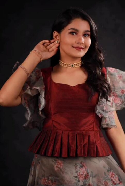 வீரம் படத்துல வந்த இந்த குழந்தையை ஞாபகம் இருக்கா.? இப்ப எப்படி இருக்காருன்னு பாருங்க.! 11