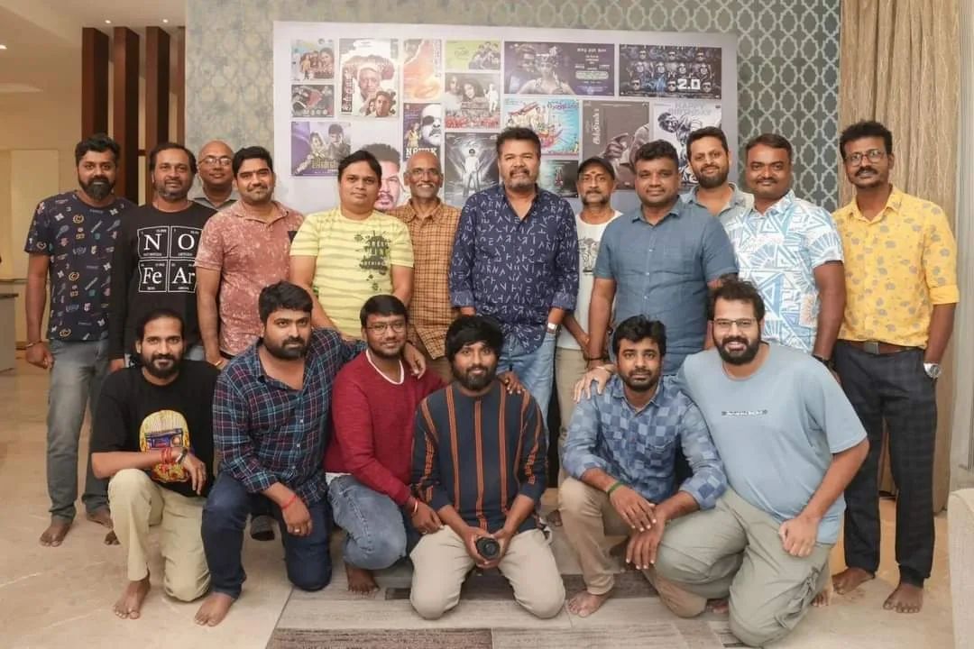 திரைத்துறையில் 30 ஆண்டுகளை நிறைவு செய்த இயக்குனர் ஷங்கர்.! கேக் வெட்டி கொண்டாட்டம்.! 7