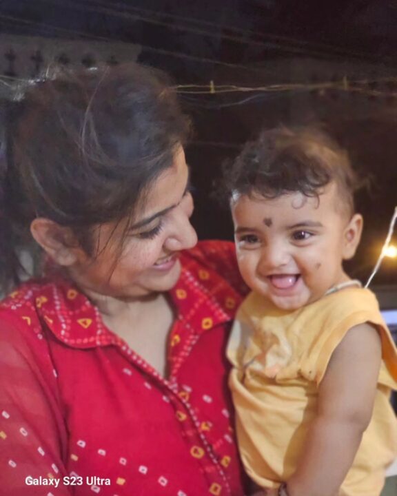 மகன் துருவின் முகத்தை முதல் முறையாக காட்டிய கயல் சீரியல் நடிகை அபிநவ்யா - தீபக் தம்பதிகள்.! 5