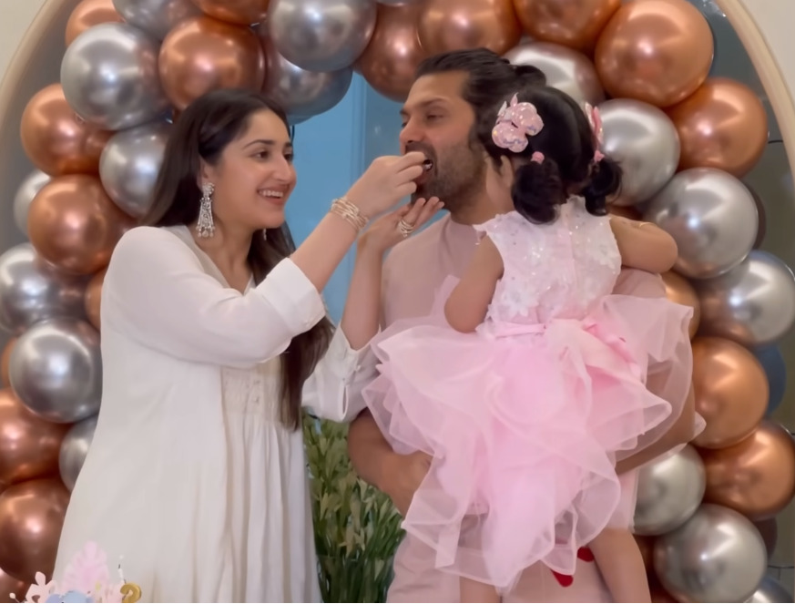 ஆர்யா மகளின் 2-வது பிறந்தநாள்.! மும்பையில் உள்ள வீட்டில் கேக் வெட்டி கொண்டாடிய ஆர்யா.! இதோ வீடியோ.! 3