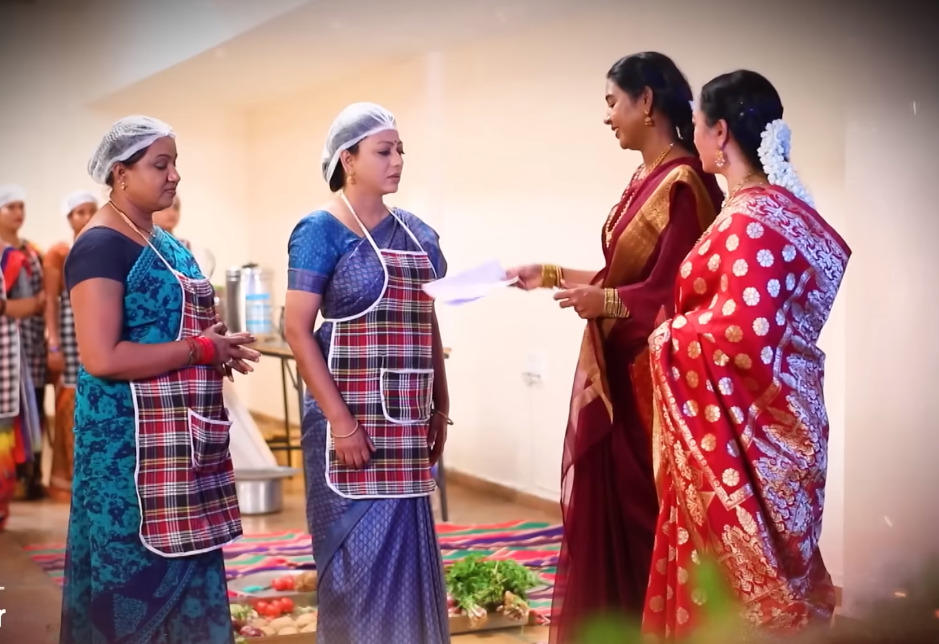 பாக்கியாவுக்கு ஆப்பு மேல் ஆப்பு அடிக்கும் கோபி.! நிலை குலைந்து போன பாக்கியா.! இந்த வார ப்ரோமோ 3