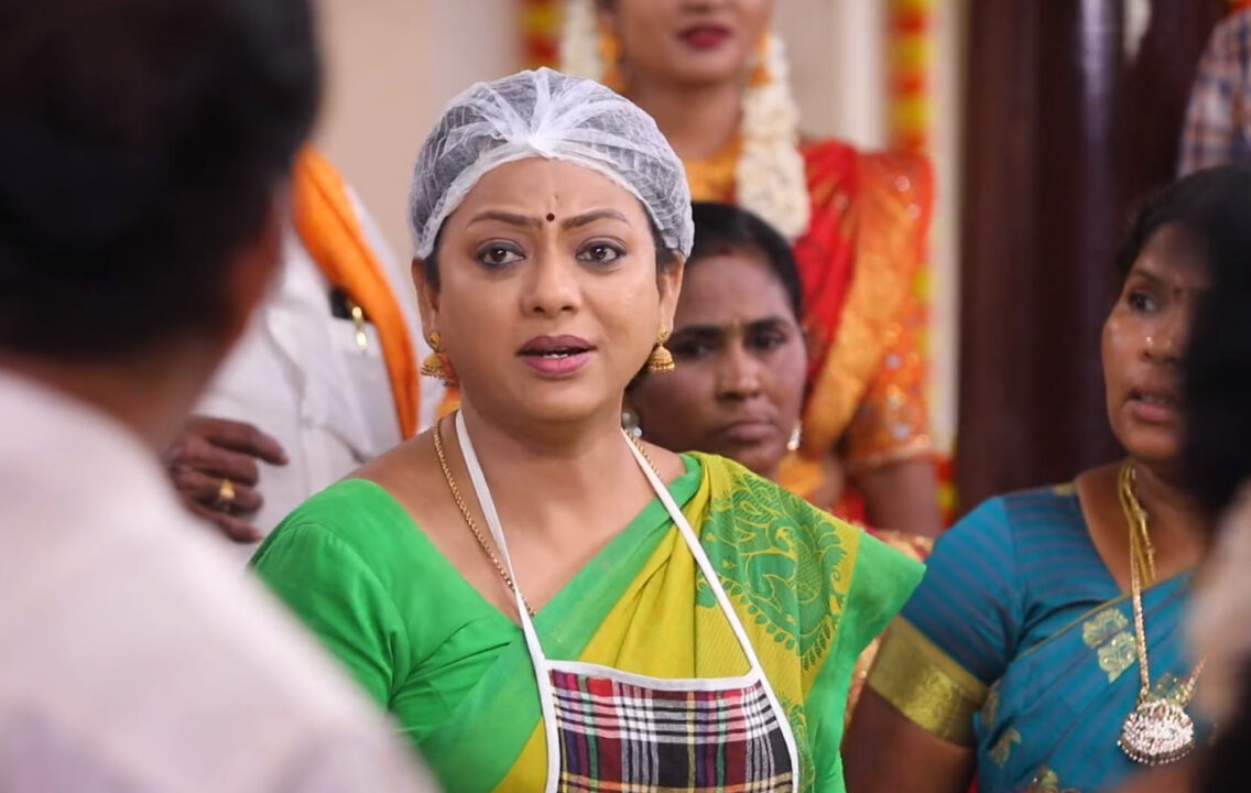 சமையலை சொதப்பிய செல்வி.! கைதாகும் பாக்யா.?? அடிமேல் அடி வாங்கும் பாக்யா.! முழு எபிசோட் விவரம்.! 7