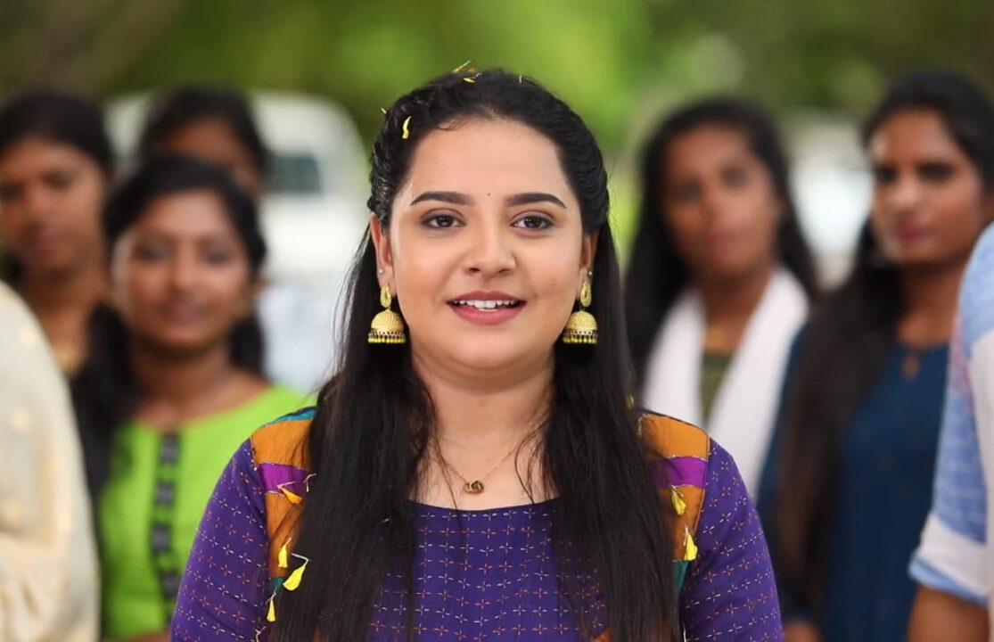 சமையலை சொதப்பிய செல்வி.! கைதாகும் பாக்யா.?? அடிமேல் அடி வாங்கும் பாக்யா.! முழு எபிசோட் விவரம்.! 3