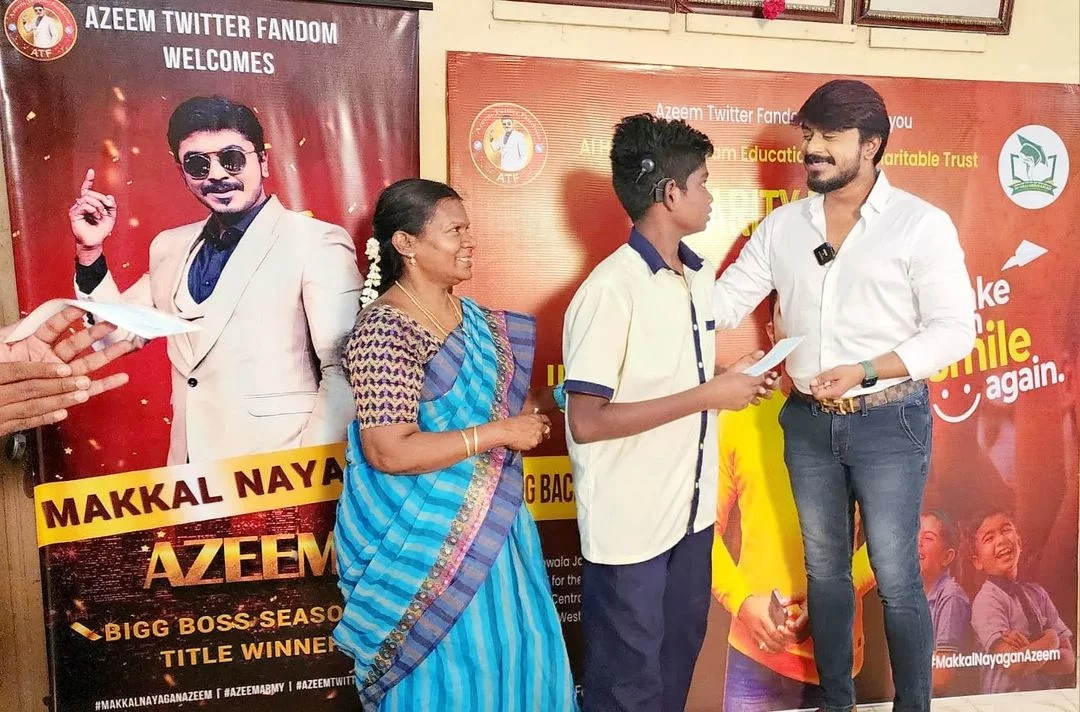 தளபதி விஜயை தொடர்ந்து, Biggboss-ல் வென்ற பணத்தை கொண்டு ஏழை மாணவர்களுக்கு உதவிகளை செய்த அசீம் 15