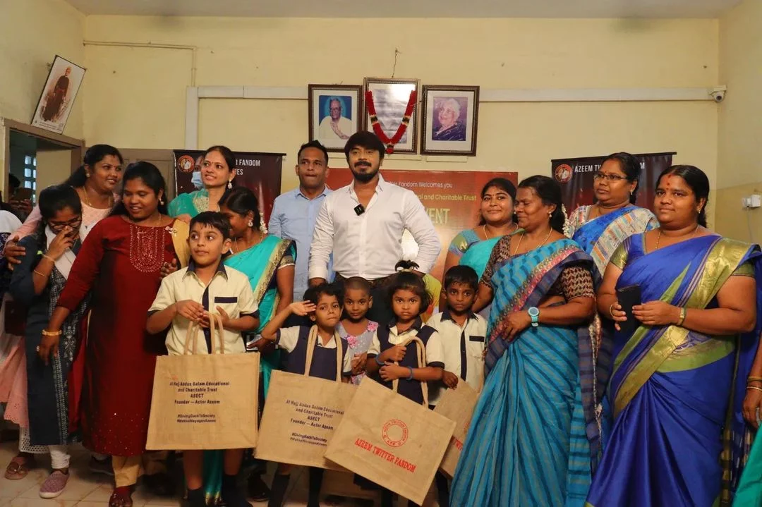 தளபதி விஜயை தொடர்ந்து, Biggboss-ல் வென்ற பணத்தை கொண்டு ஏழை மாணவர்களுக்கு உதவிகளை செய்த அசீம் 21