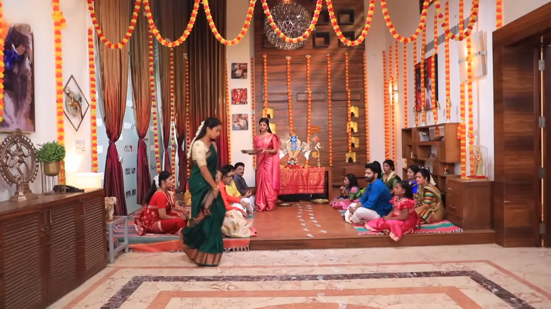 பிரியாவுக்கும் காவ்யாவுக்கும் இடையே முற்றும் மோதல்.! காவ்யாவை அசிங்கப்படுத்தும் பிரியா.! 3