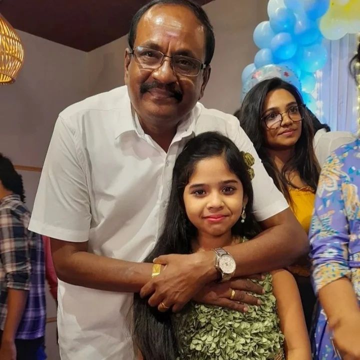 எதிர்நீச்சல் சீரியல் நடிகர் வீட்டில் நடத்த விஷேசம்.! ஒட்டு மொத்தமாக வந்து குவிந்த சீரியல் நடிகர்கள்.! 7