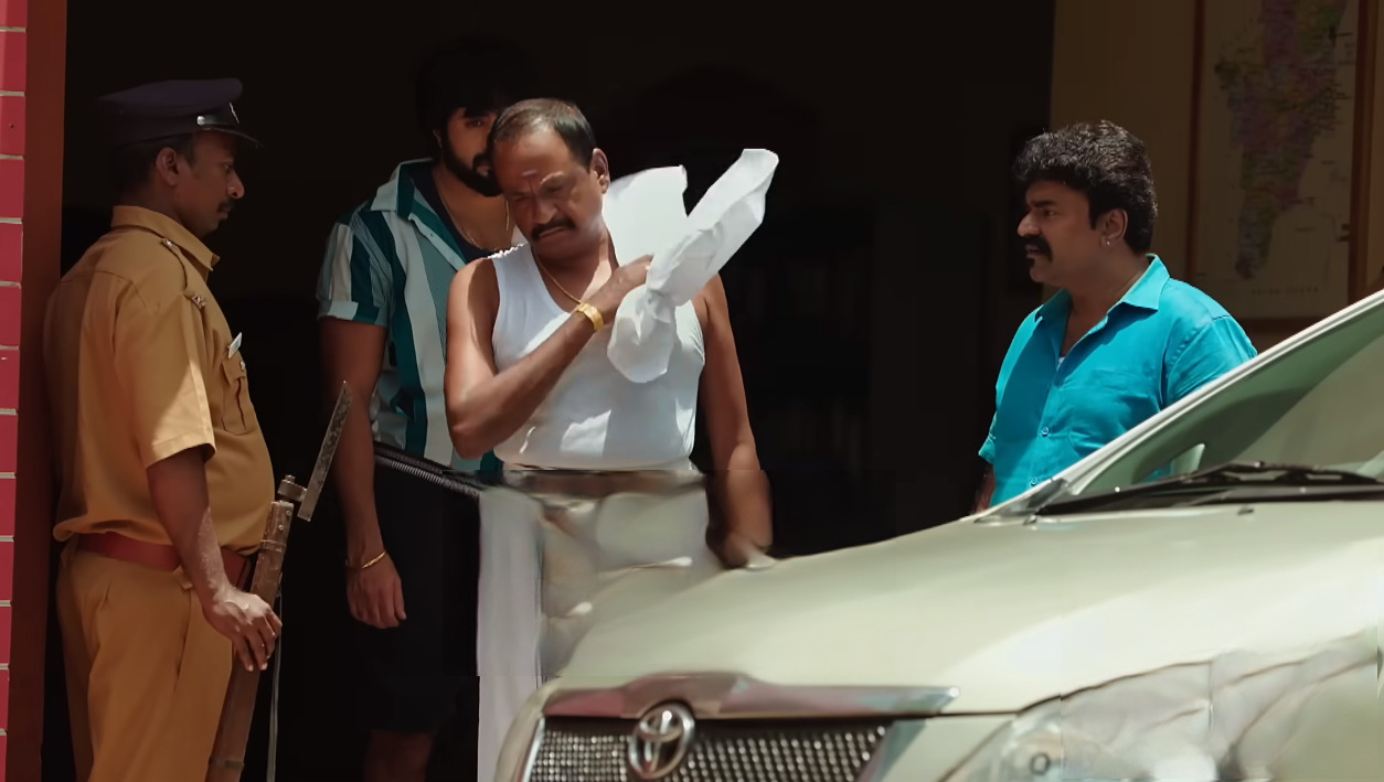 ஐயோ எல்லாம் போச்சே.! ஆதி குணசேகரனுக்கு ஆப்பு மேல் ஆப்பு.! பாவமாக வெளியேறிய AGS.! 3