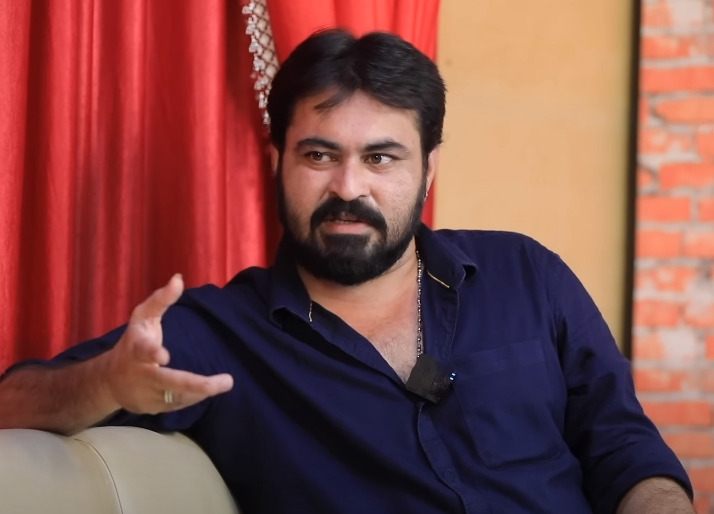 SAC பத்தி எதிர்நீச்சல் மாரிமுத்து பேசுனது ரொம்ப தப்பு.! விமர்சித்த ரட்சிதா முன்னாள் கணவர் தினேஷ்.! 3