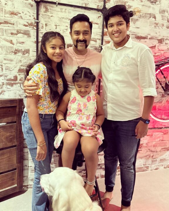 சினேகா வீட்டில் நடந்த விஷேசம்.! குடும்பத்துடன் சினேகா எடுத்த அழகிய புகைப்படங்கள்.! 19