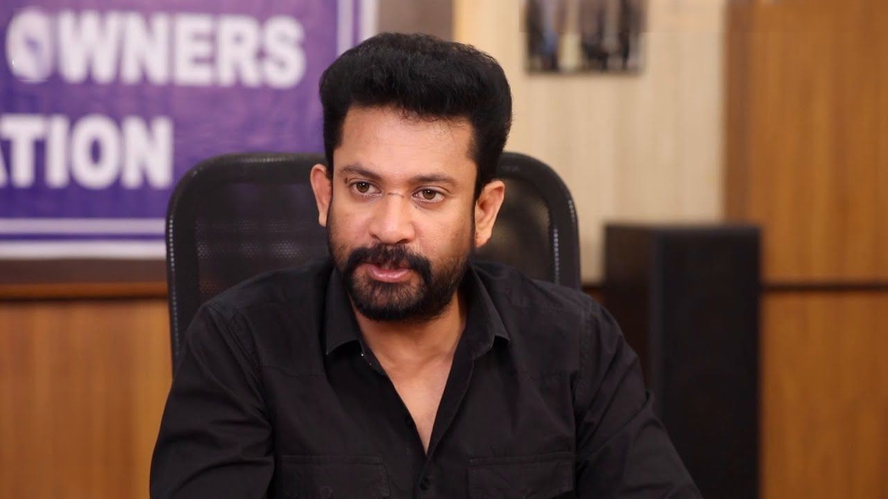 மெட்டீரியல திருடுன உங்க எல்லாரையும் உள்ள தூக்கி வச்சிடுவேன்.! கோதையை அலறவிட்ட தமிழ்.! 3