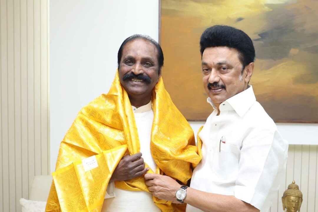 பெண்களை துஷ்பிரயோகம் செய்தவரை முதல்வர் நேரில் சென்று பார்ப்பதா? வெளுத்து வாங்கிய சின்மயி.! 3