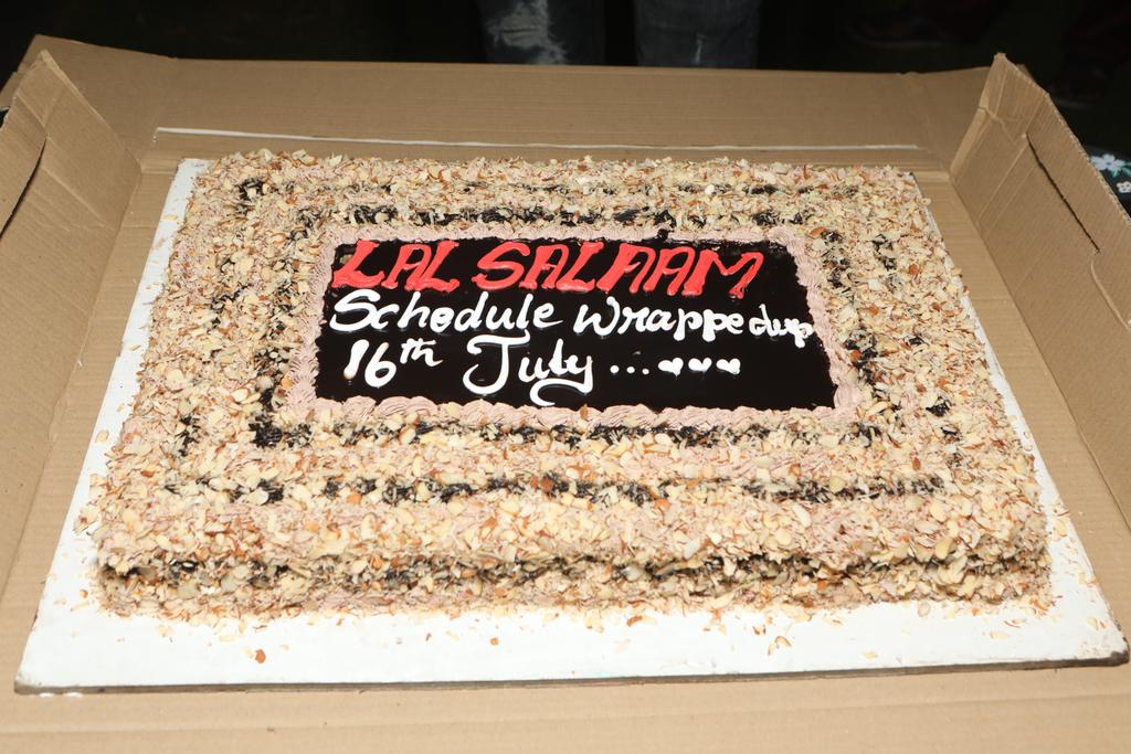 விஷ்ணு விஷாலின் 39-வது பிறந்தநாள்.! கேக் வெட்டி கொண்டாடிய லால் சலாம் படக்குழுவினர்.! 7