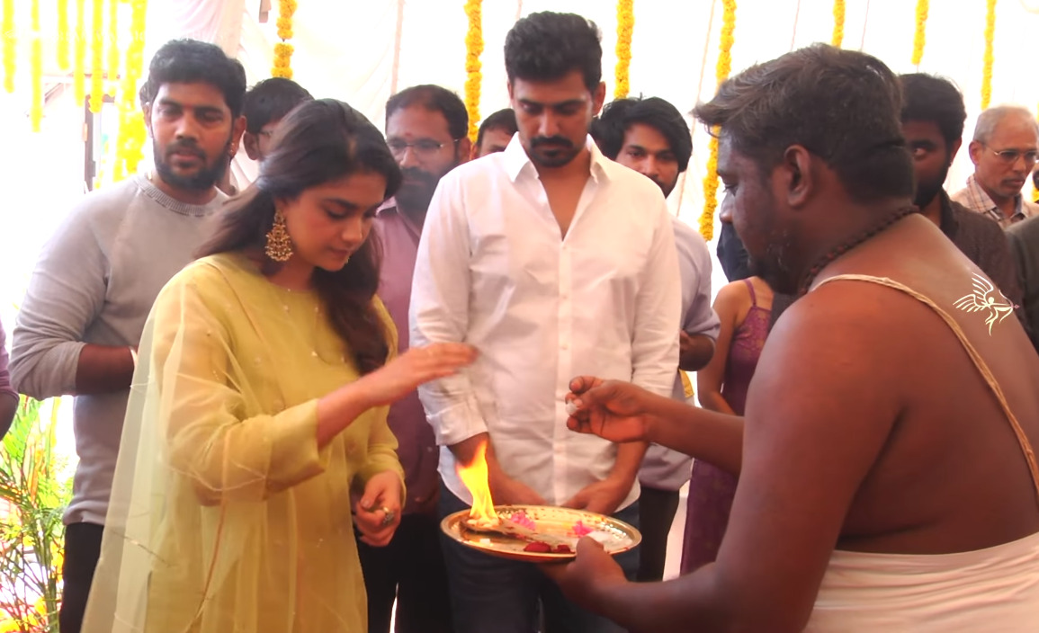 கீர்த்தி சுரேஷுடன் இணைந்து நடிக்கும் குக் வித் கோமாளி பிரபலம் VJ ரக்ஷன்.! பூஜை வீடியோ இதோ.! 3