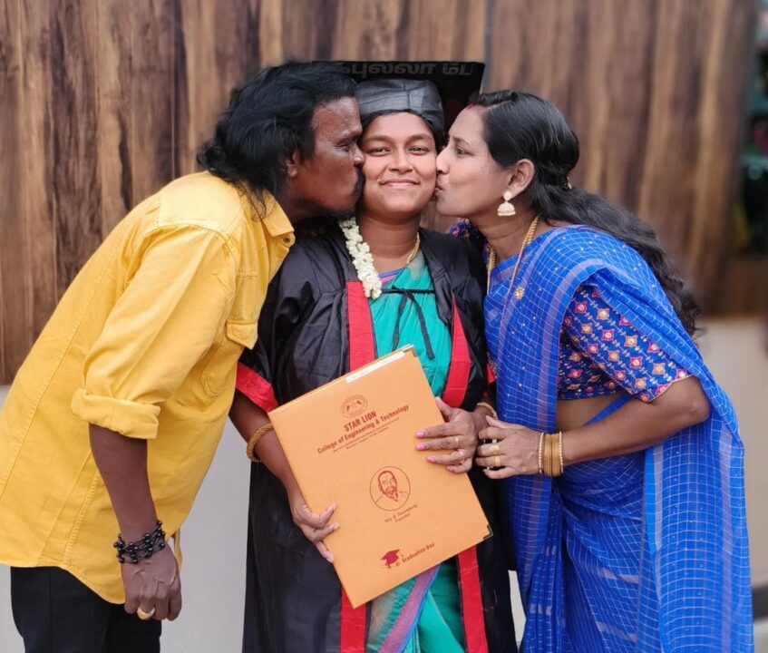 முதல் தலைமுறை பட்டதாரி ஆன மகள்.! அழகிய புகைப்படங்களை பகிர்ந்த ஆண்டனிதாசன்.! 3