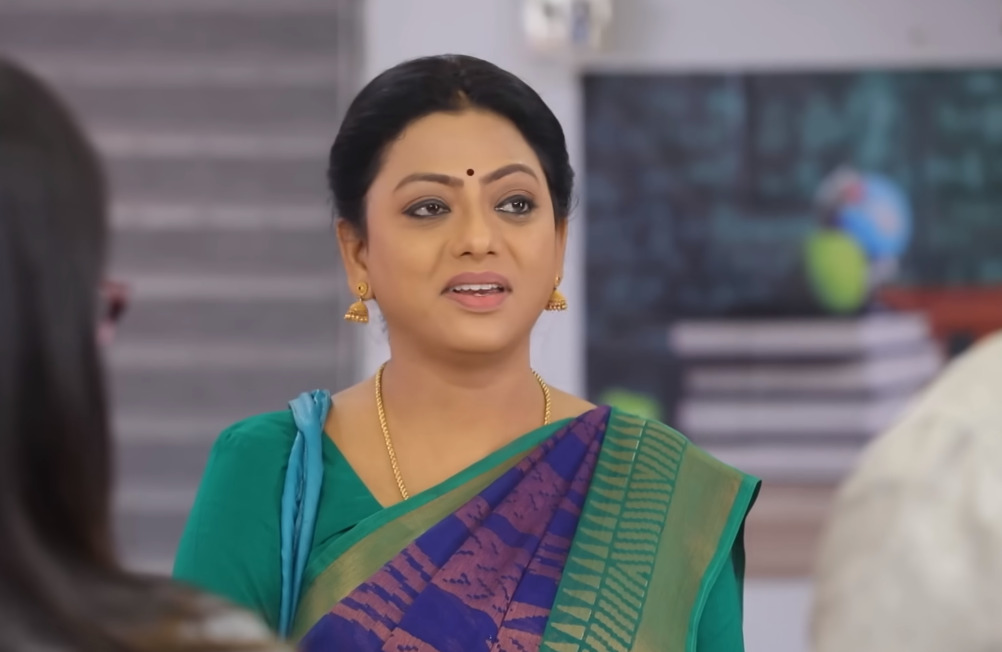 தொடர்ந்து கேலிக்குள்ளான சீரியல்.! அதிரடி முடிவெடுத்து விலகும் பாக்யா.! ஆறுதல் சொன்ன பழனிச்சாமி.! 3