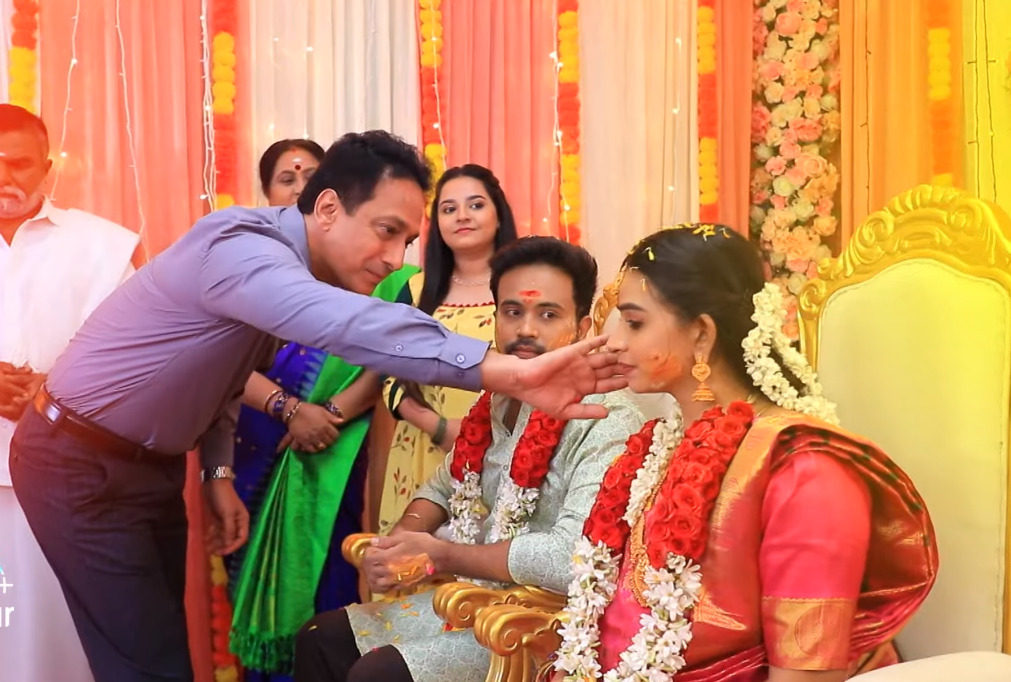 பாக்கியலட்சுமி சீரியலில் நடந்த அடுத்த விசேஷம்.! ஜெனிக்கு நடந்த வளைகாப்பு.! ப்ரோமோ இதோ 3