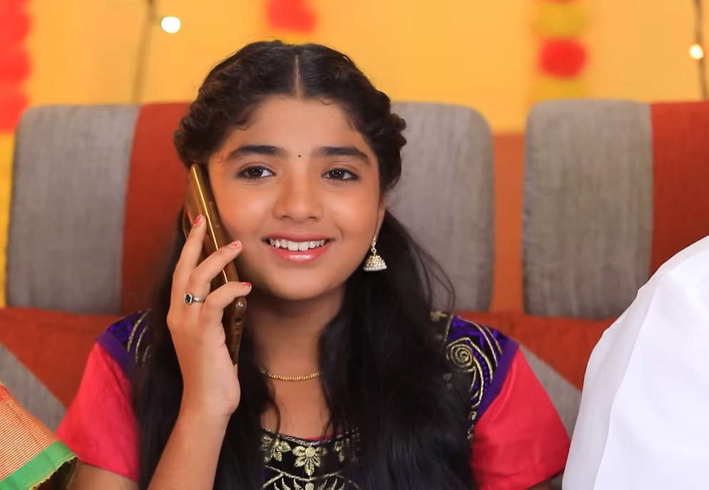 மயூவிடம் பெருந்தன்மையாக நடந்து கொண்ட பாக்யா.! போன் போட்டு நன்றி சொன்ன மயூ 3