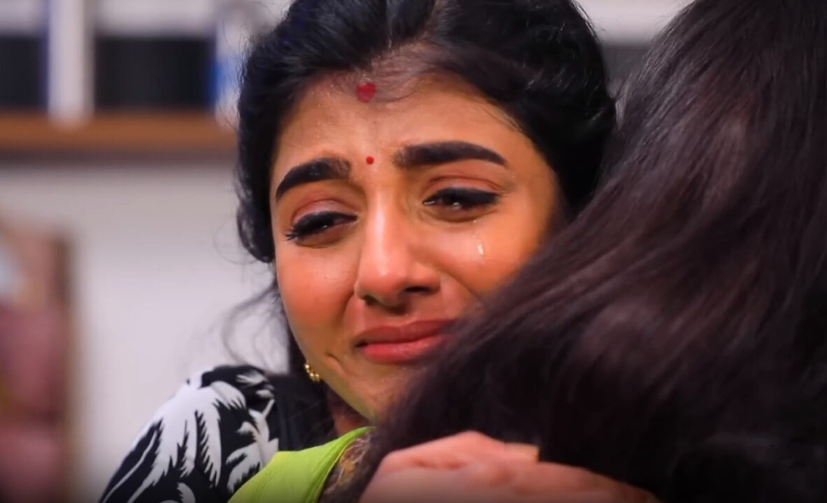 காவ்யாவுக்காக பார்த்தியை வெளுத்து வாங்கிய ப்ரியா.! மனமுடைந்து அழுத காவ்யா.! 3