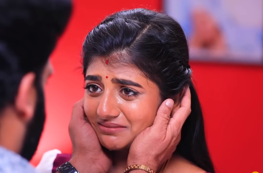 கரு கலைந்த விஷயம் தெரியாமல் சந்தோஷத்தில் இருக்கும் பார்த்தி.! உண்மையை மறைத்த காவ்யா.! 3