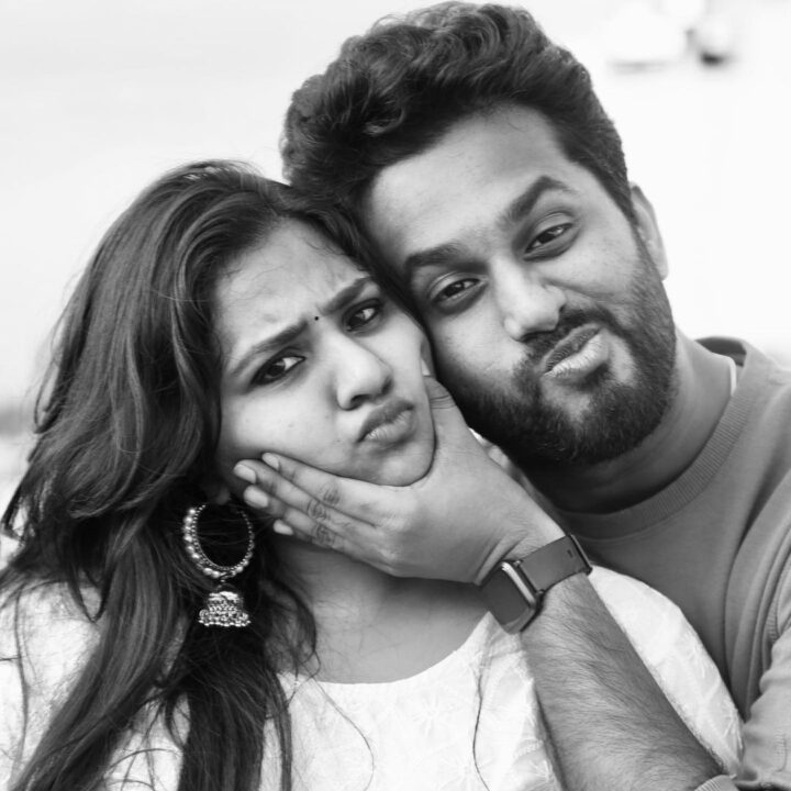 சன் டிவி நடிகையுடன் காதலில் விழுந்த வித்யா நம்பர் 1 சீரியல் நடிகர்.! அவரே வெளியிட்ட அறிவிப்பு.! 3