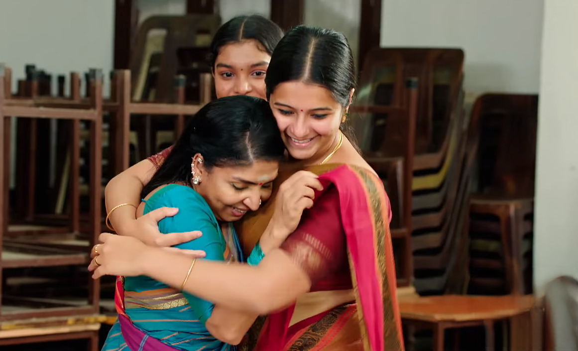 குழந்தைகளுக்கு பரதம் சொல்லிக் கொடுக்கும் ஆசிரியராக மாறிய ரேணுகா.! எதிர்நீச்சல் ப்ரோமோ.! 3