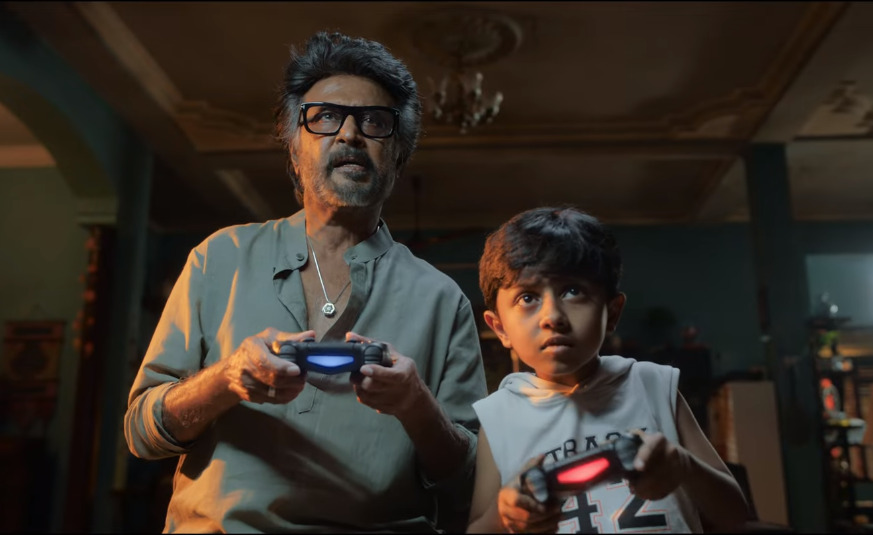 எப்பவும் ஒரு சூப்பர் ஸ்டார் தான்.! யாரும் சூப்பர் ஸ்டார் பட்டத்துக்கு ஆச படாதீங்க.! பயில்வான் விமர்சனம்.! 5