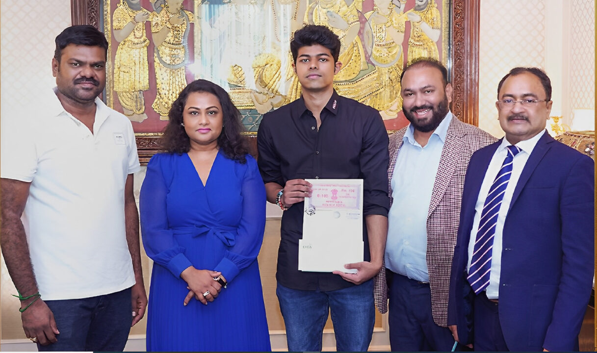லைகா நிறுவனம் தயாரிக்கும் புது படத்தில் இயக்குனராக அறிமுகமாகும் தளபதி விஜய் மகன்.! 5