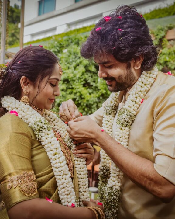நீண்ட நாள் காதலியை கரம் பிடித்த பிக்பாஸ் கவின்.! வெளியான திருமண ஆல்பம்.! 5