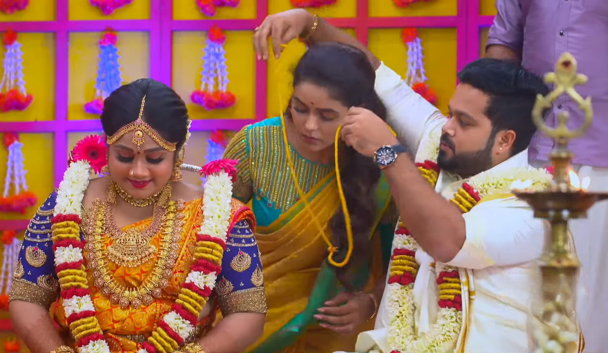 ஆர்த்தியை ஏமாற்றிவிட்டு கயல் கழுத்தில் தாலி கட்டிய எழில்.! இந்த ட்விஸ்டை எதிர்ப்பார்க்கவே இல்லையே.! 3