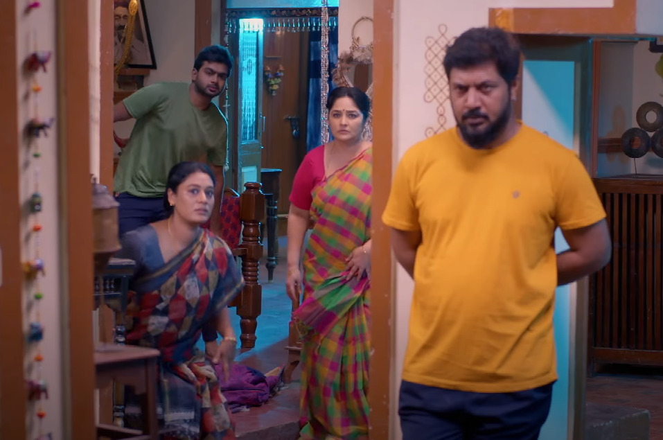 பிரபுவை புதைத்து விட்டு வந்த கயல்.! வீட்டில் கயலுக்கு காத்திருந்த பேரதிர்ச்சி.! 3