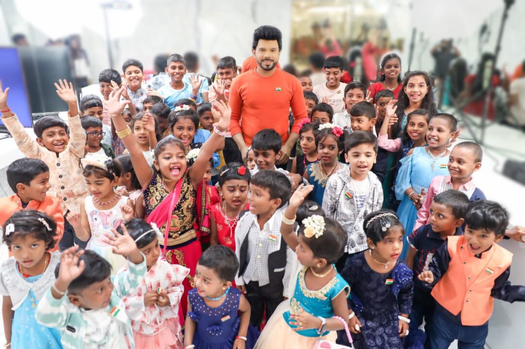 சுதந்திர தினத்தில் தனது அடுத்த படத்தின் முக்கிய அறிவிப்பை வெளியிட்ட லெஜெண்ட் சரவணன்.! 3