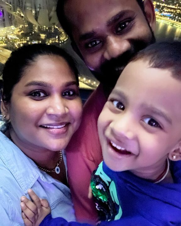 நடிகர் ரமேஷ் திலக்கின் குடும்பத்தை பார்த்து இருக்கீங்களா.? இவ்வளவு பெரிய பையன் இருக்காரா? 3