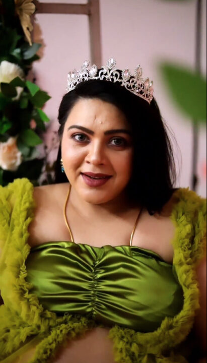38 வயதில் தாயான சந்திரலேகா சீரியல் நடிகை ஸ்வேதா.! எளிமையாக நடந்த வளைகாப்பு புகைப்படங்கள் இதோ.! 7