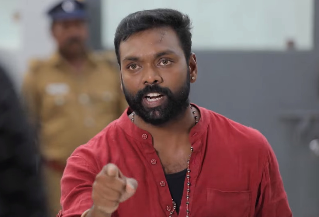 படுத்த படுக்கையாக கிடக்கும் சுடர்.! பார்க்க வந்த வெற்றியை அசிங்கப் படுத்தும் அபி.! ப்ரோமோ இதோ 3