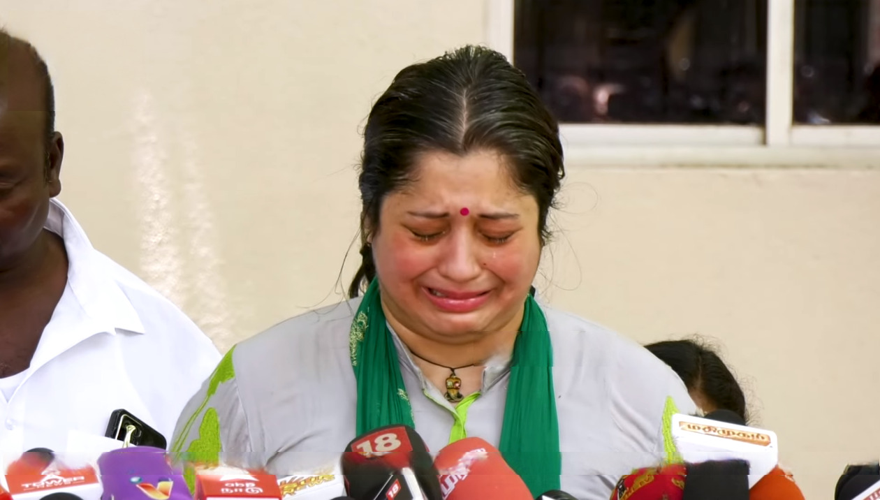 நீ வாயை மூடு டா முதல்ல, உன்ன எவன் டா கூப்பிட்டான்? செய்தியாளரை வெளுத்து வாங்கிய விஜயலட்சுமி.! 3